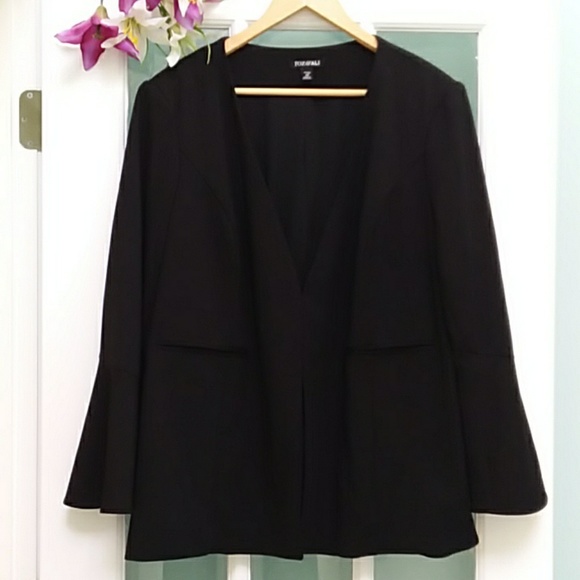 Roz & Ali Jackets & Blazers - 👑 Roz & Ali Jacket 👑 DM